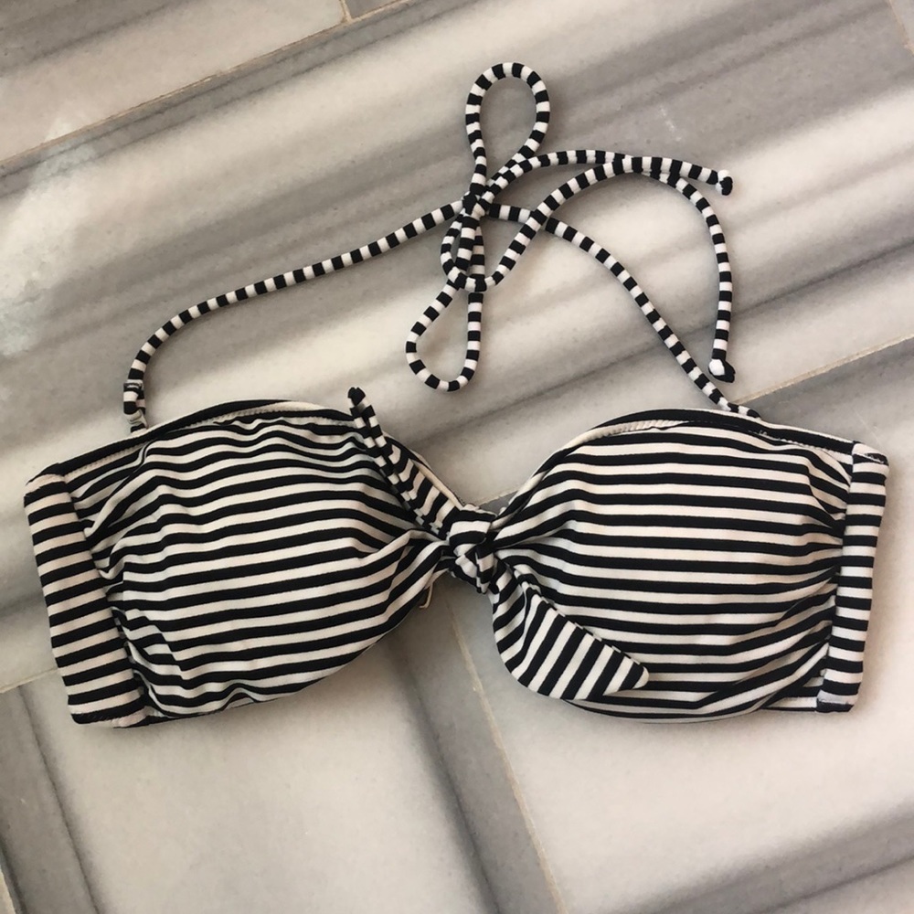 Victoria Secret Black and White Bathing Suit Top